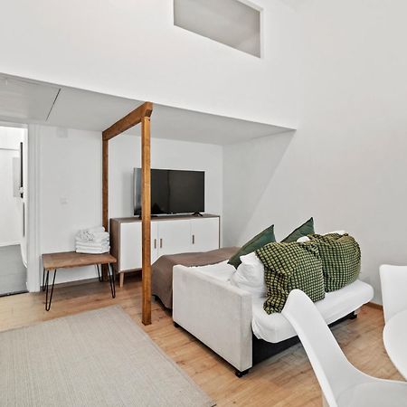 Chic 1Br Apartment - Directly Near Schoenbrunn Bécs Kültér fotó