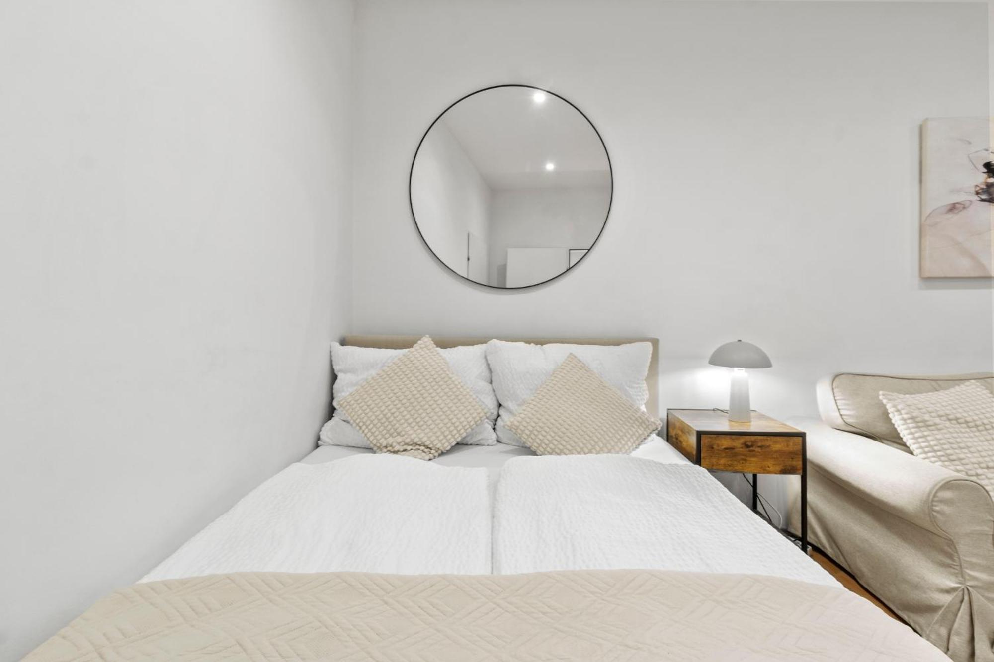 Chic 1Br Apartment - Directly Near Schoenbrunn Bécs Kültér fotó